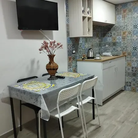 La Rosa Casa Vacanze 3*